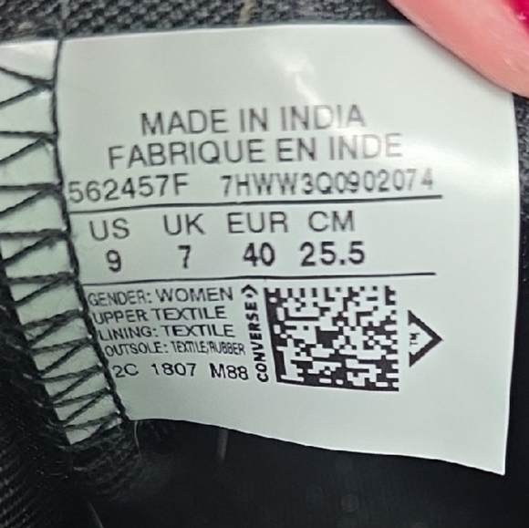 Converse Black and White Low-Top Sneakers - Picture 5 of 5